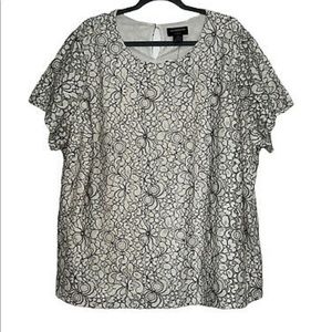 Woman’s Liz Claiborne short sleeved 1X (Career woman) top